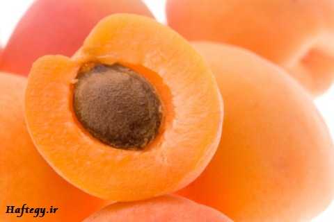 میوه ای پرفایده تر از هویج برای چشم